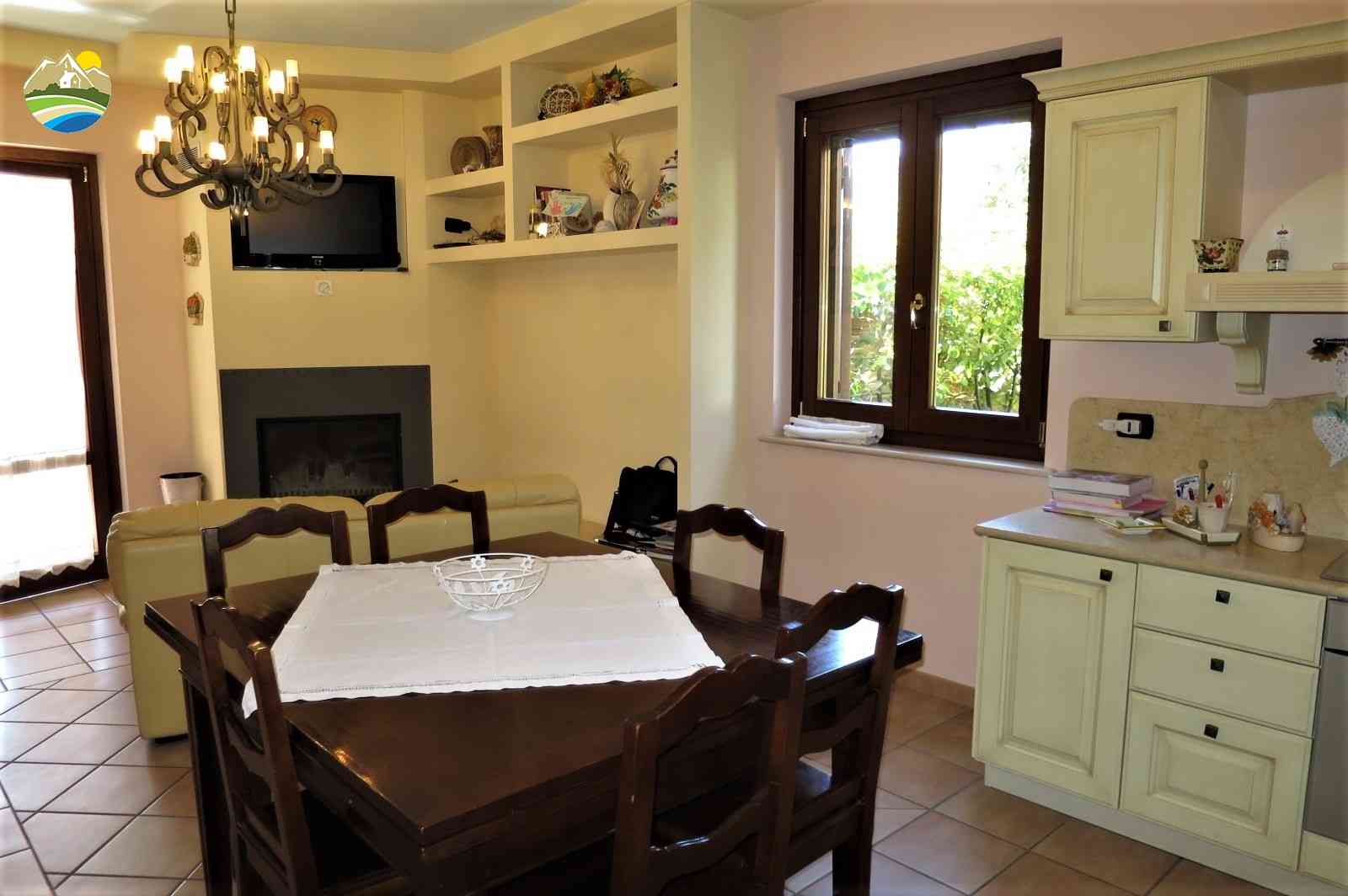 Villa Villa for sale Castiglione Messer Raimondo (TE), Villa Melograno - Castiglione Messer Raimondo - EUR 365.040 640