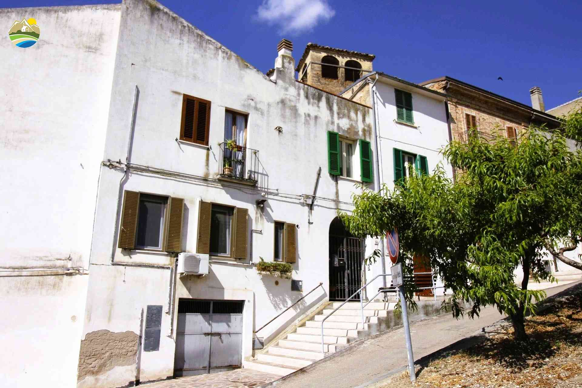 Townhouse Townhouse for sale Pianella (PE), Casa della Torre - Pianella - EUR 38.824 570