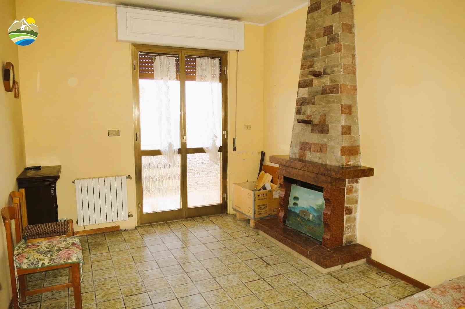 Country Houses Country Houses for sale Castiglione Messer Raimondo (TE), Casa Allamanda - Castiglione Messer Raimondo - EUR 119.942 720