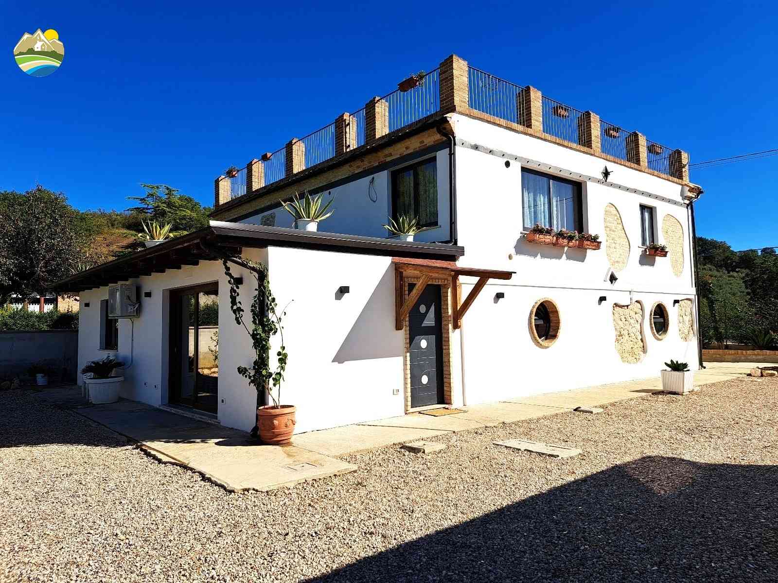 Country Houses Country Houses for sale Elice (PE), Casa delle Stelle - Elice - EUR 493.622 680