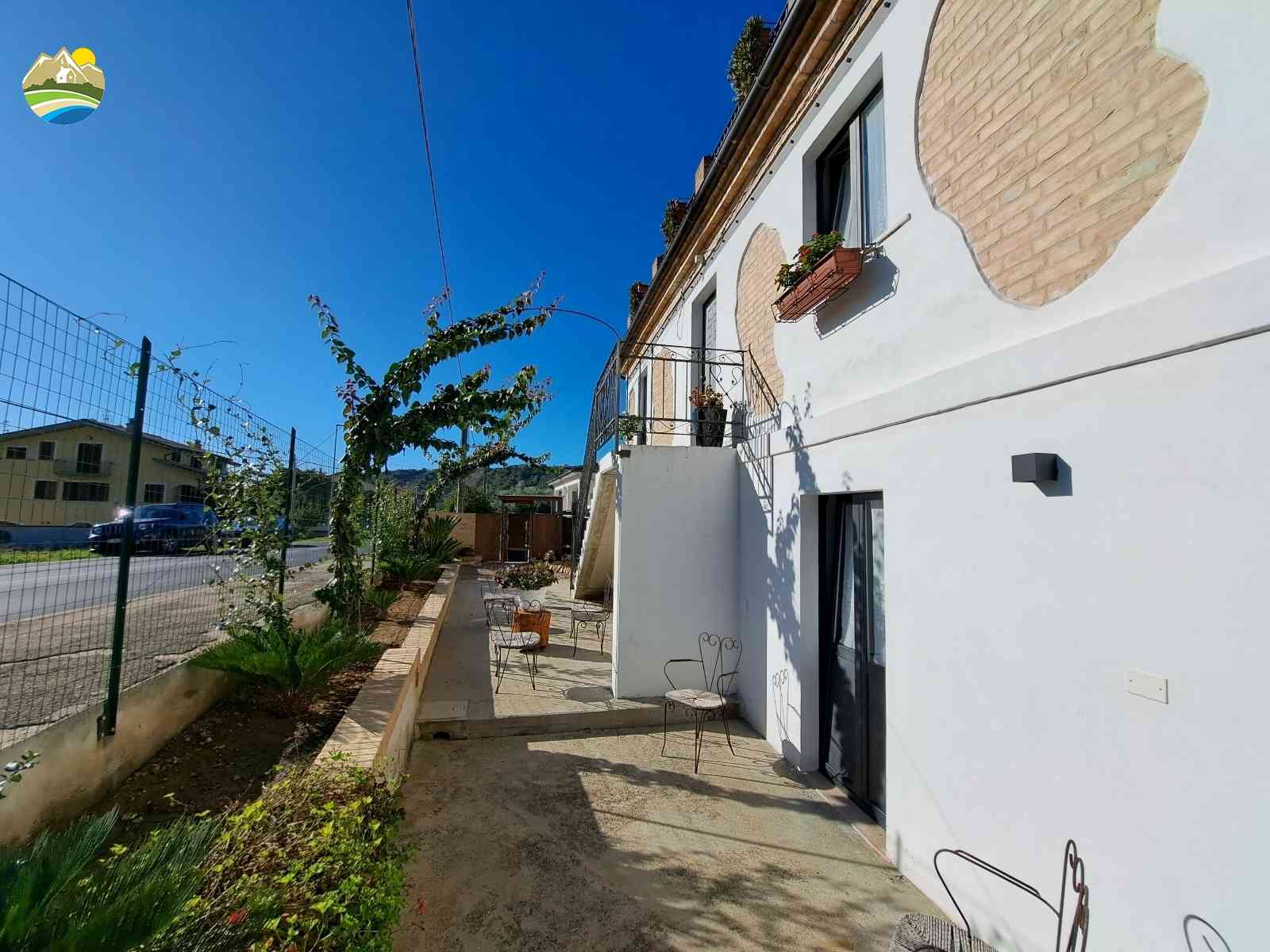 Country Houses Country Houses for sale Elice (PE), Casa delle Stelle - Elice - EUR 493.622 710