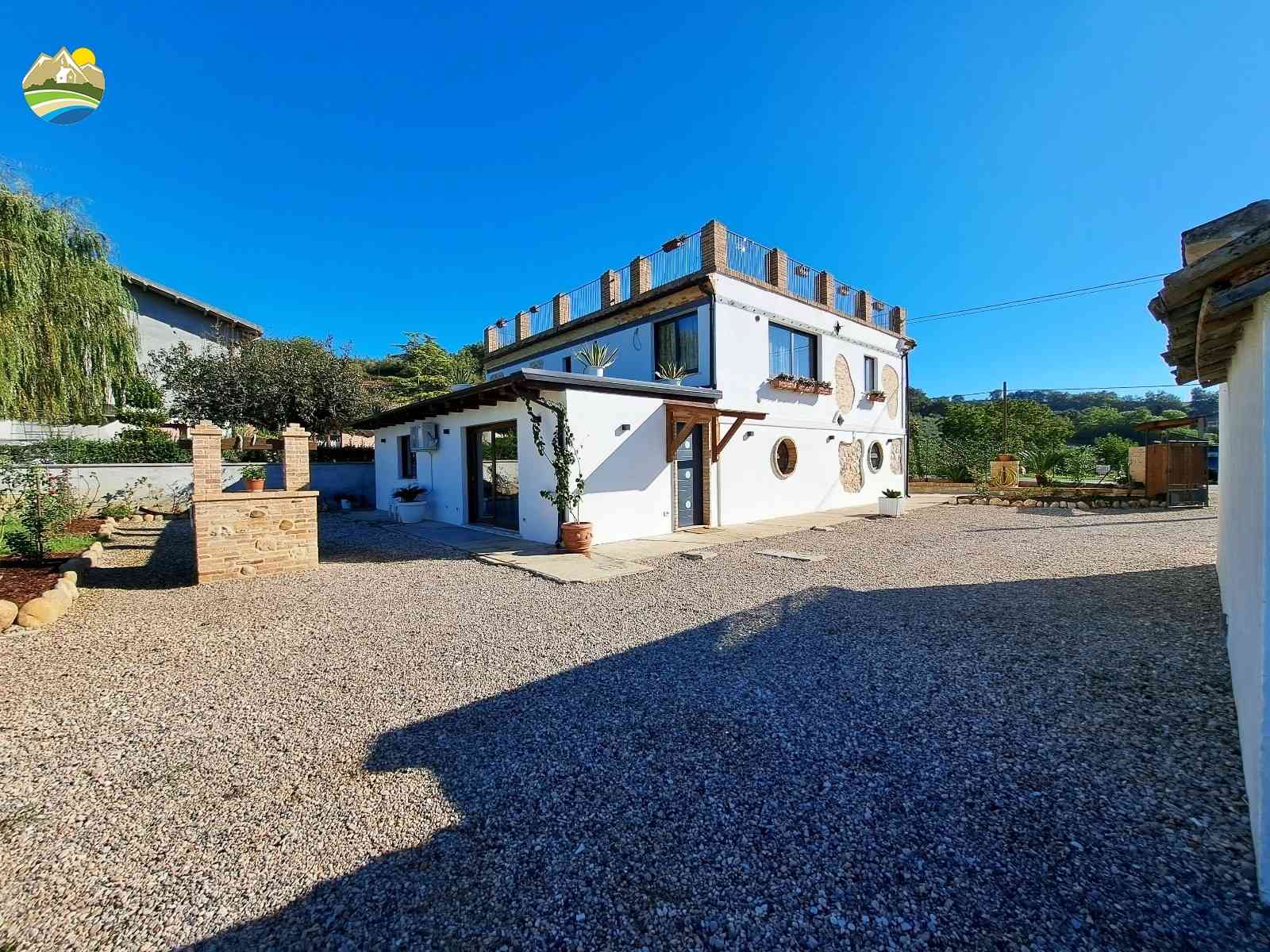 Country Houses Country Houses for sale Elice (PE), Casa delle Stelle - Elice - EUR 493.622 720