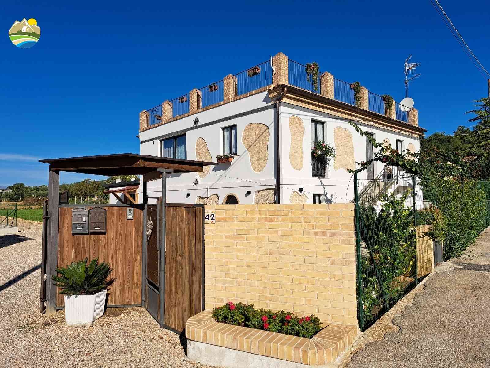 Country Houses Country Houses for sale Elice (PE), Casa delle Stelle - Elice - EUR 493.622 970