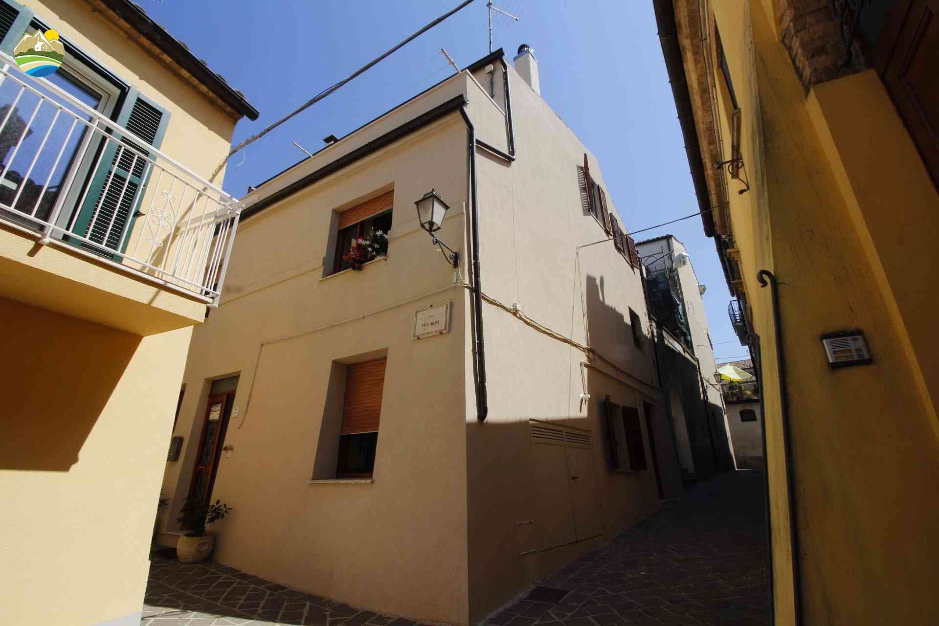 Casa in paese Casa in paese in vendita Atri (TE), Casa del Vico - Atri - EUR 182.708 660