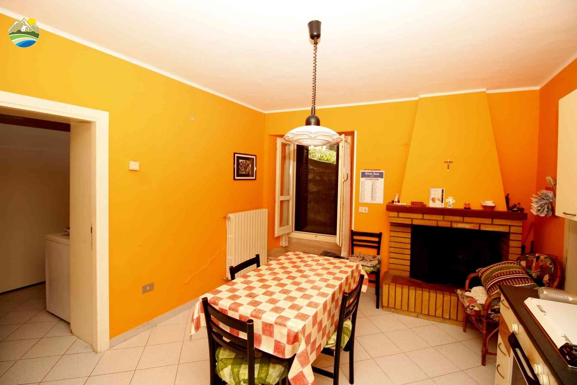 Casa in paese Casa in paese in vendita Arsita (TE), Casa Lupo - Arsita - EUR 65.446 680