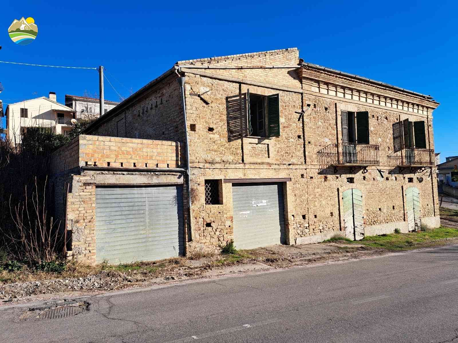 Casa indipendente Casa indipendente in vendita Cellino Attanasio (TE), Casa del Passero - Cellino Attanasio - EUR 52.202 720