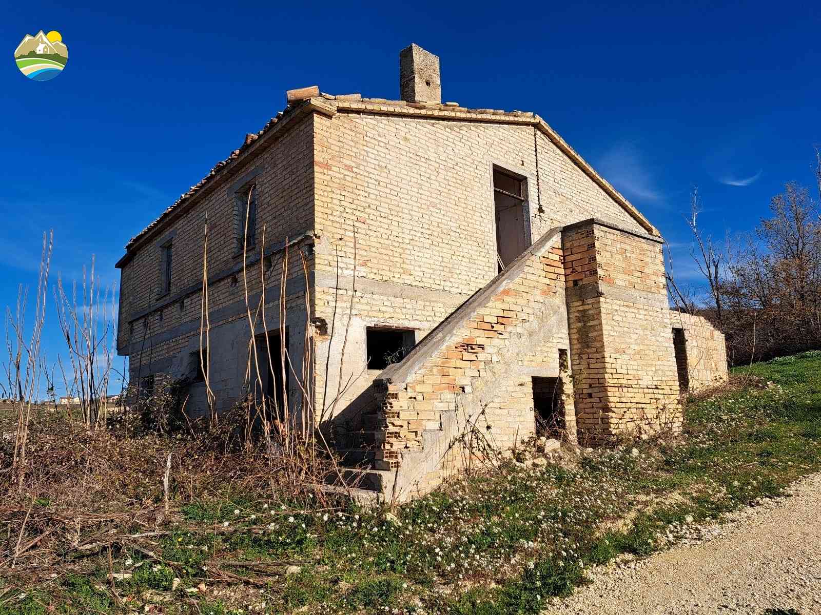 Country Houses Country Houses for sale Castilenti (TE), Cascina degli Ulivi - Castilenti - EUR 120.910 720