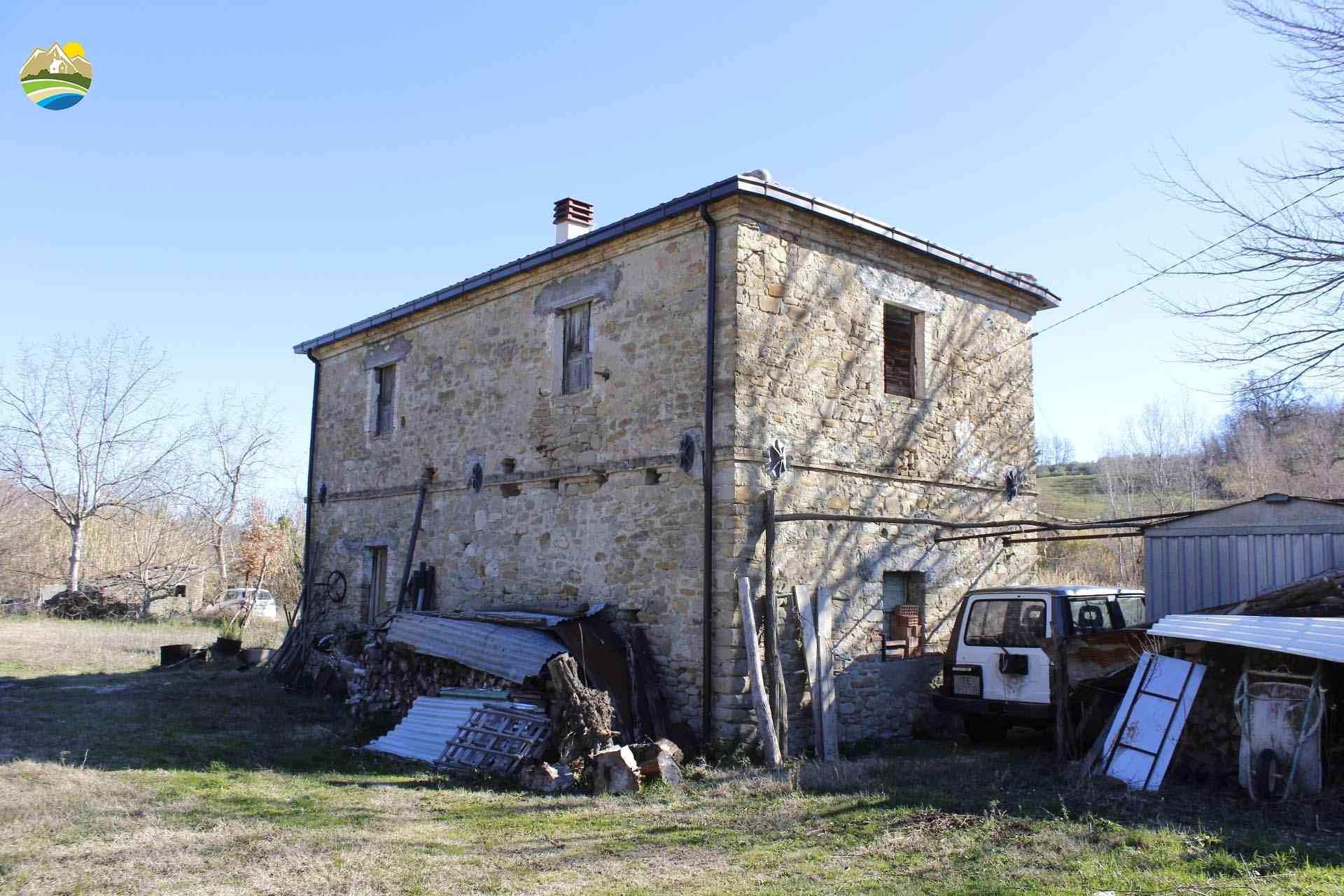 Country Houses Country Houses for sale Bisenti (TE), Casa del Pettirosso - Bisenti - EUR 105.380 750