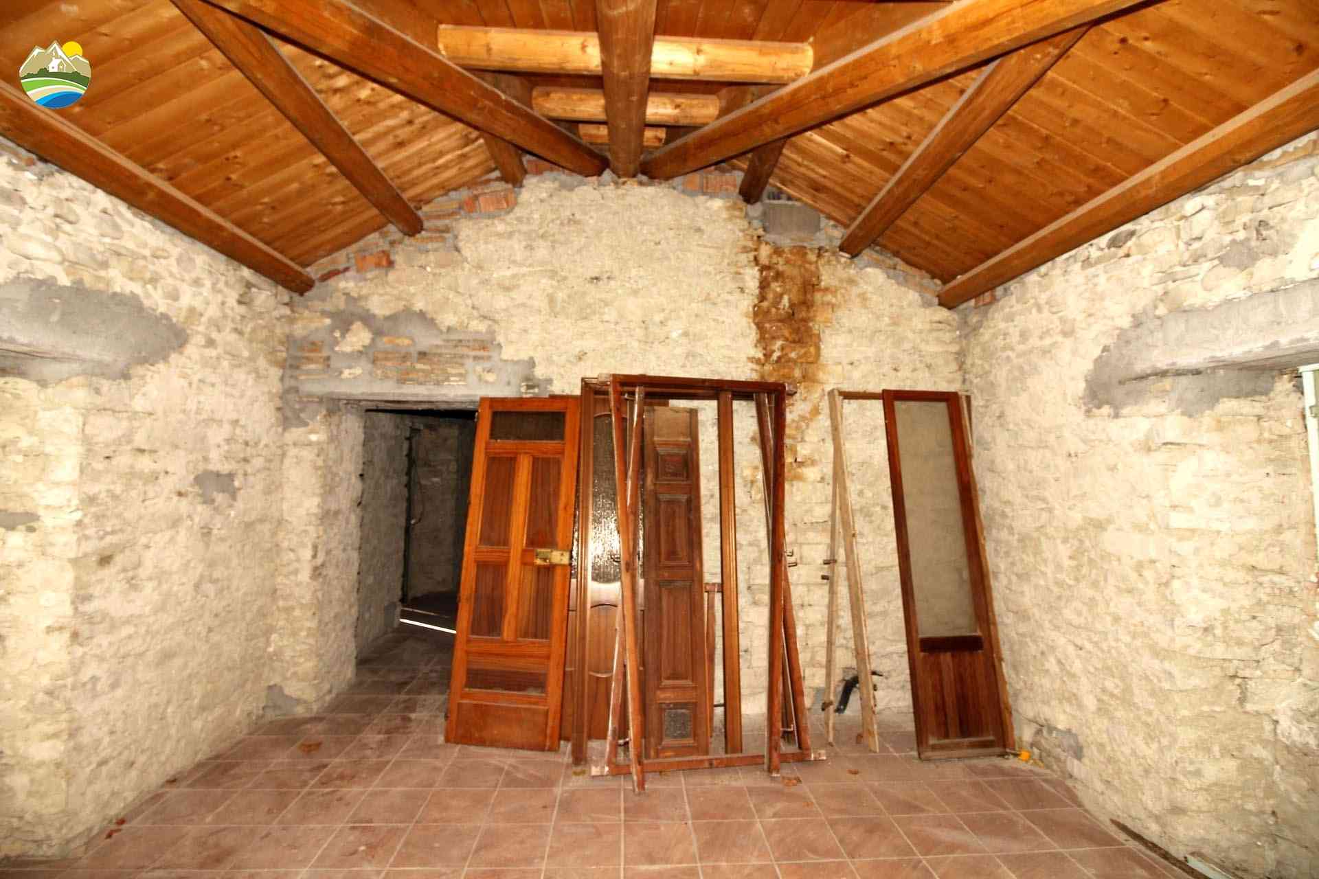 Country Houses Country Houses for sale Bisenti (TE), Casa del Pettirosso - Bisenti - EUR 103.317 840