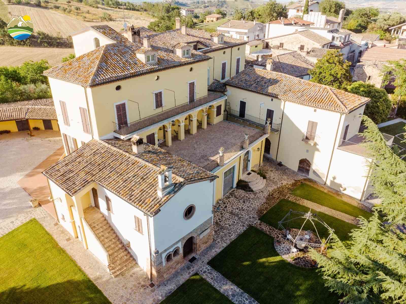 Villa Villa for sale Teramo (TE), Villa del Colle - Teramo - EUR 1.442.041 10