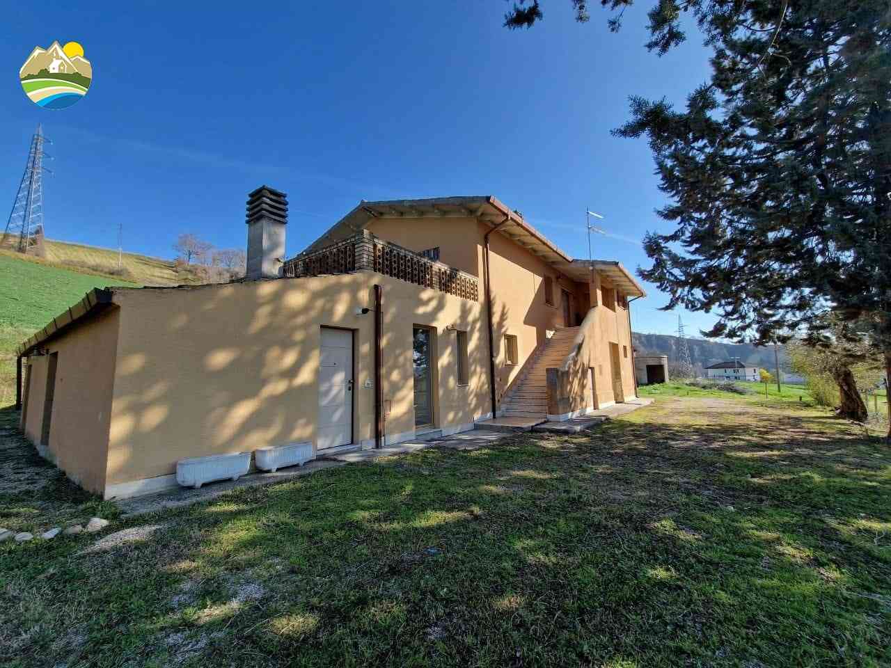 Country Houses Country Houses for sale Castilenti (TE), La Casa sul Fino - Castilenti - EUR 125.068 1000