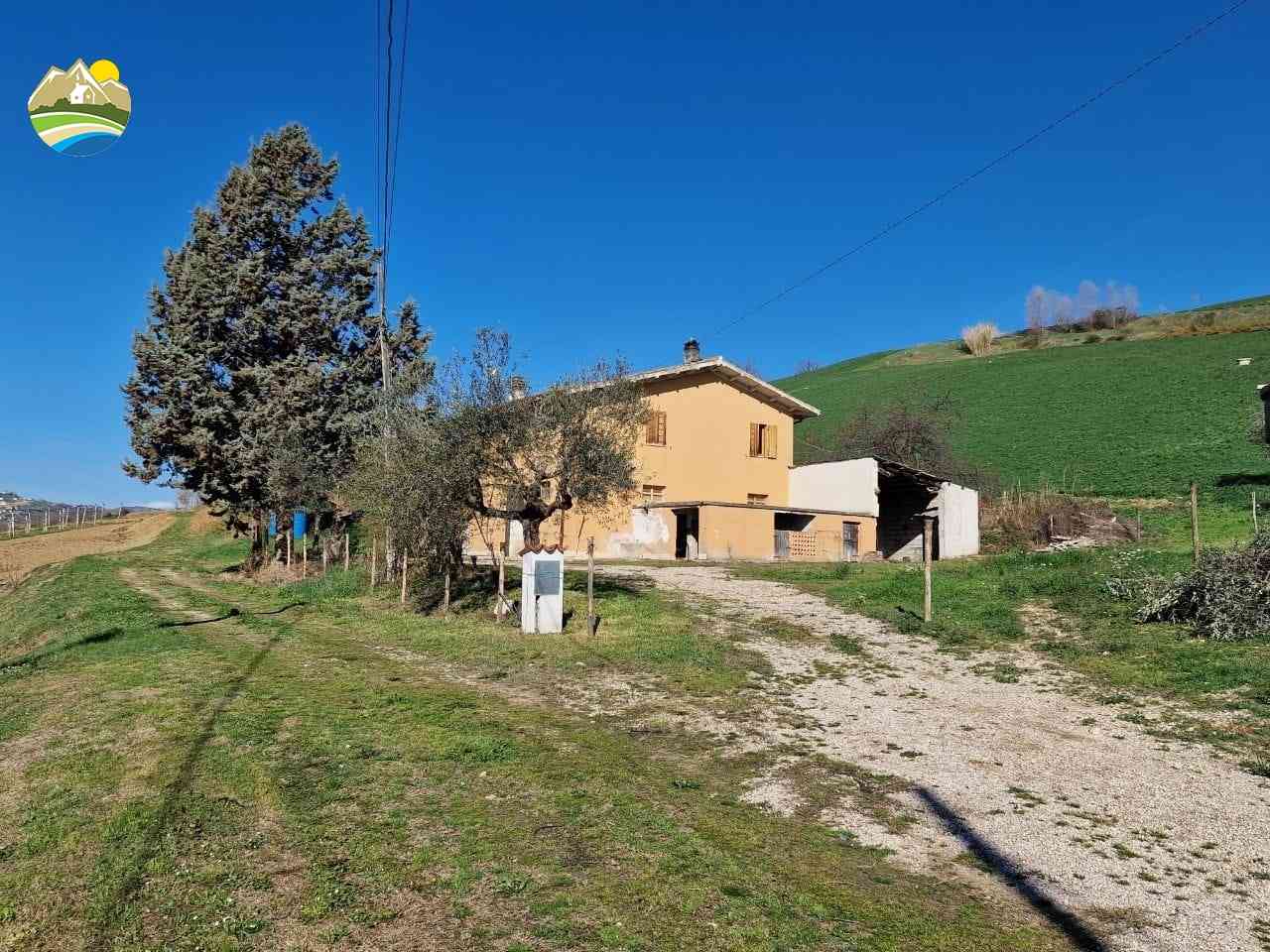 Country Houses Country Houses for sale Castilenti (TE), La Casa sul Fino - Castilenti - EUR 138.658 710