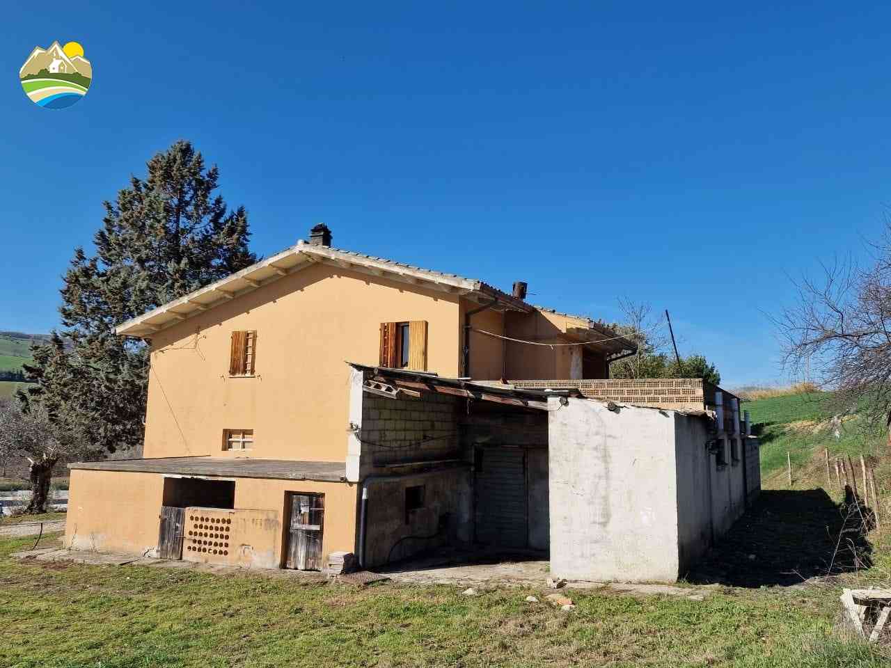 Country Houses Country Houses for sale Castilenti (TE), La Casa sul Fino - Castilenti - EUR 138.658 740