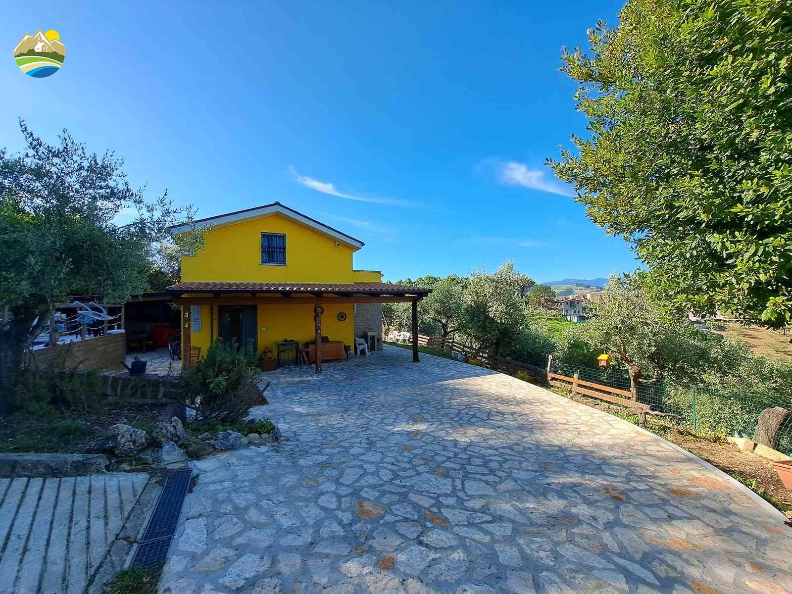 Casa singola Casa singola in vendita Castilenti (TE), Podere La Sciara - Castilenti - EUR 184.883 810