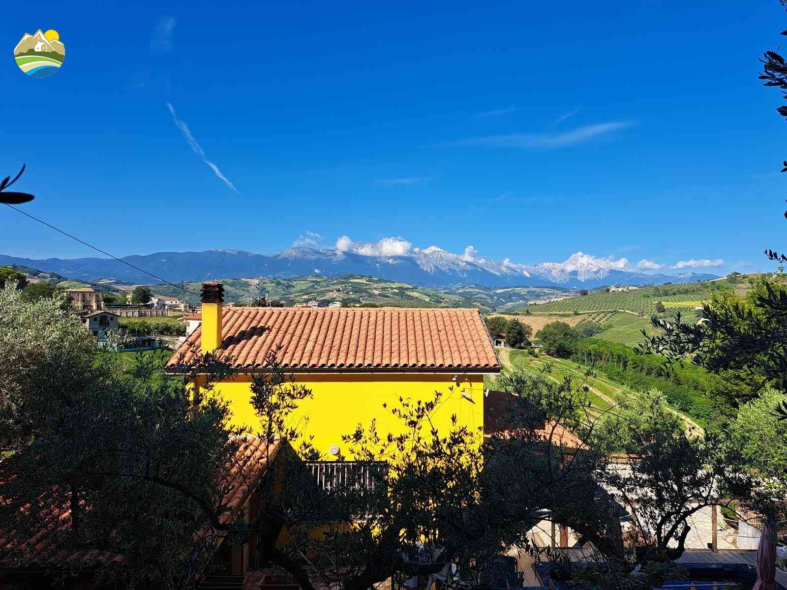 Casa singola Casa singola in vendita Castilenti (TE), Podere La Sciara - Castilenti - EUR 184.883 920