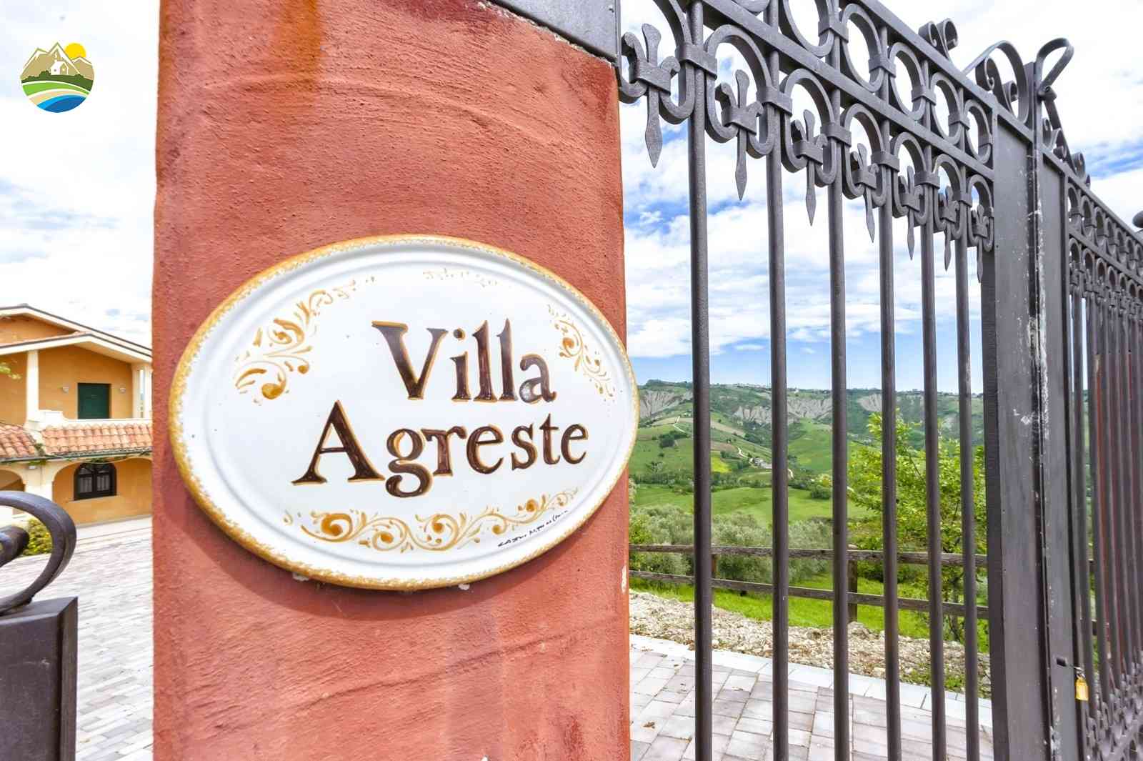 Villa Villa for sale Castilenti (TE), Villa Agreste - Castilenti - EUR 282.762 1200