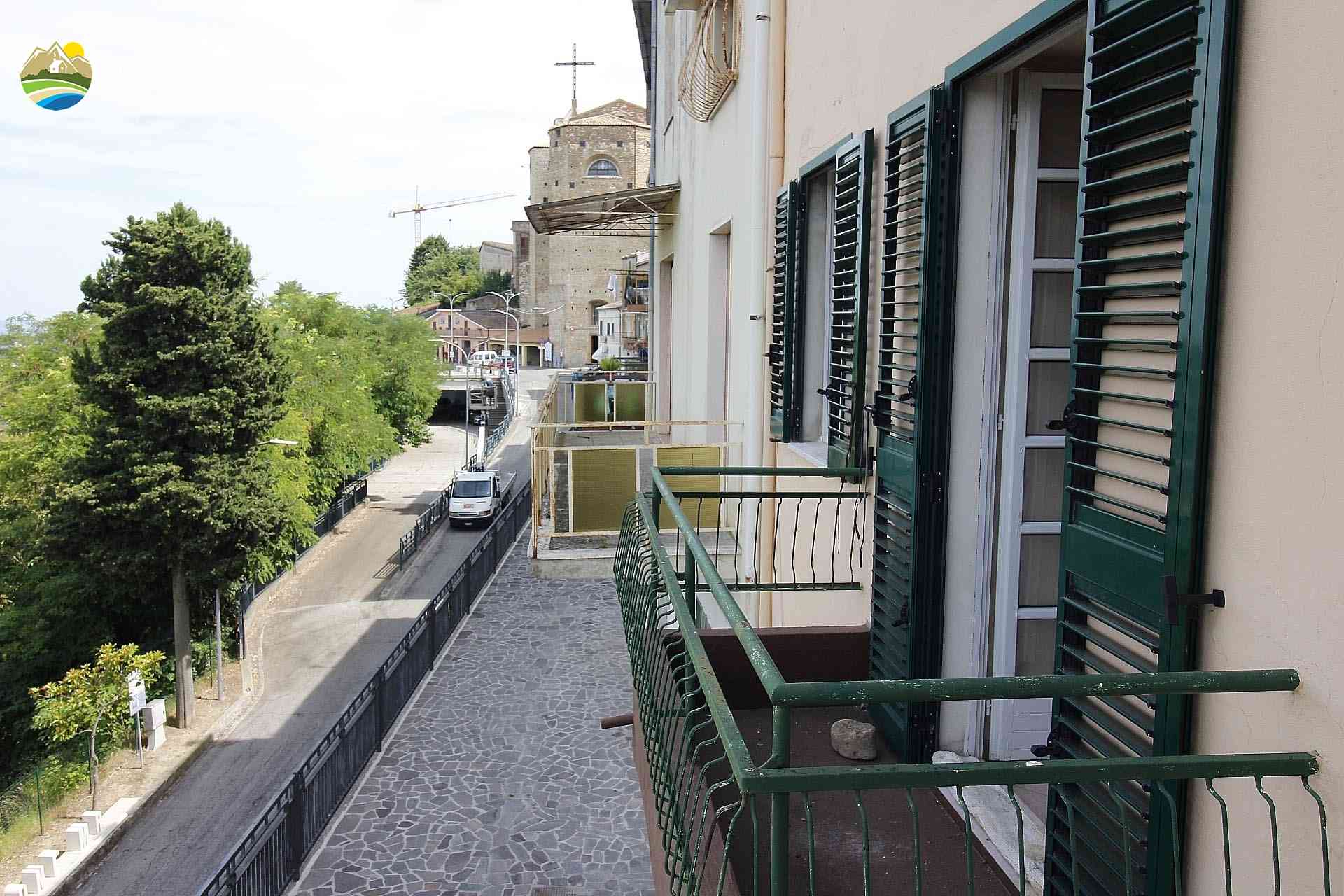 Townhouse Townhouse for sale Castiglione Messer Raimondo (TE), Casa La Piazza - Castiglione Messer Raimondo - EUR 171.936 930