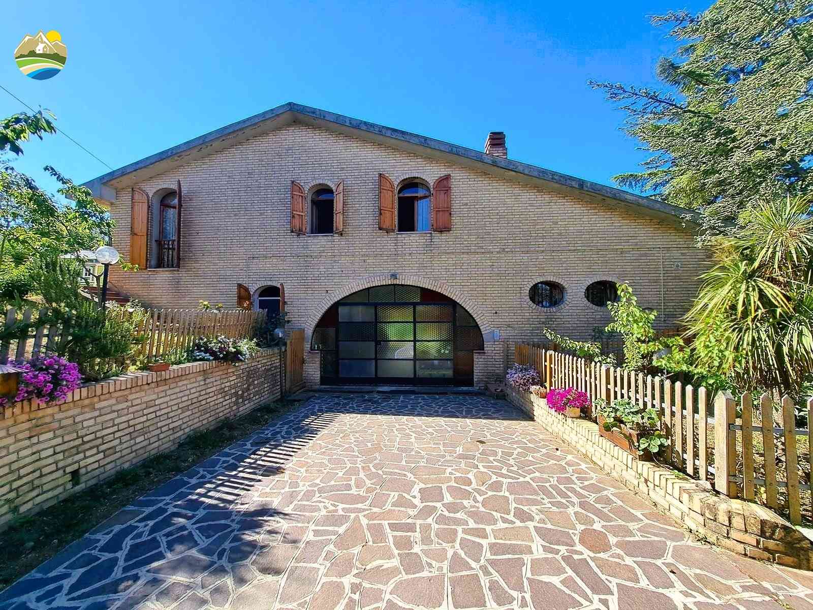 Villa Villa for sale Collecorvino (PE), Villa Tortora - Collecorvino - EUR 348.015 730