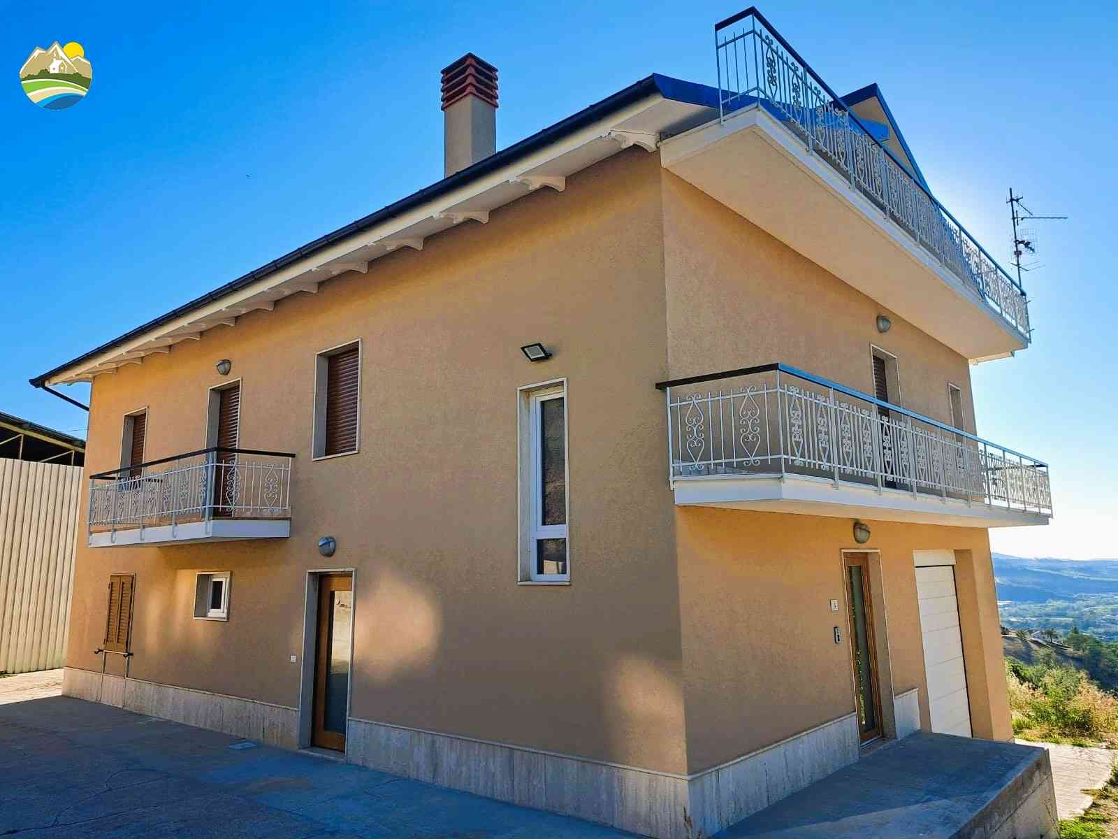 Country Houses Country Houses for sale Castiglione Messer Raimondo (TE), Casa delle Ginestre - Castiglione Messer Raimondo - EUR 238.044 1020