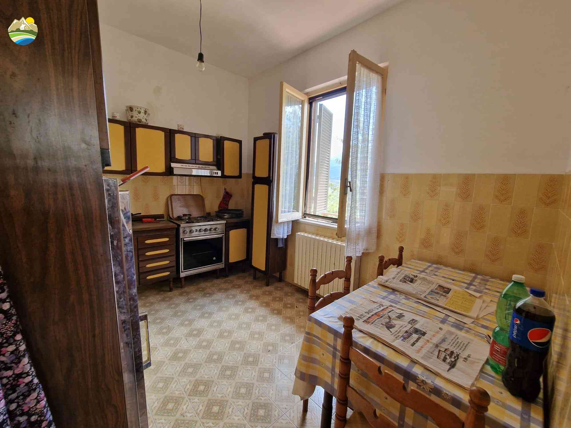 Historical Townhouse Historical Townhouse for sale Castelli (TE), Casa Befaro - Castelli - EUR 92.824 890