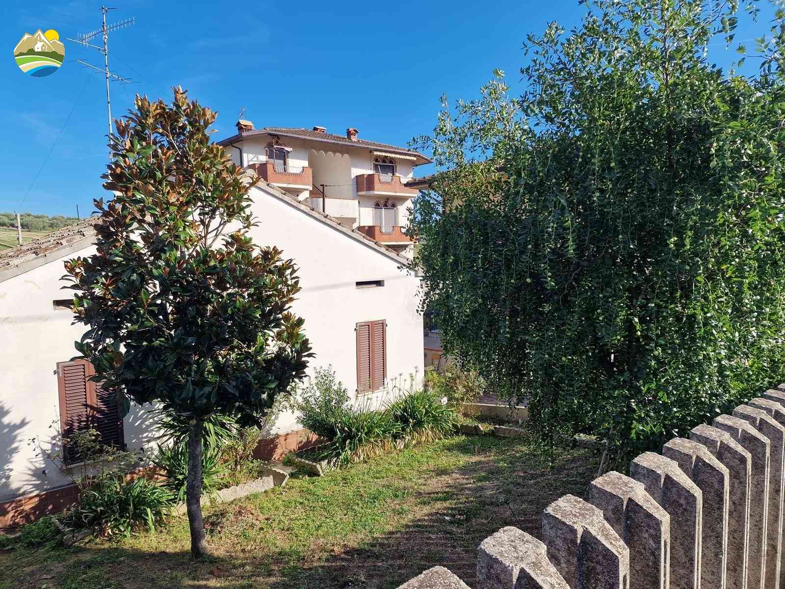 Casa singola Casa singola in vendita Notaresco (TE), Casa Mentuccia - Notaresco - EUR 81.566 760