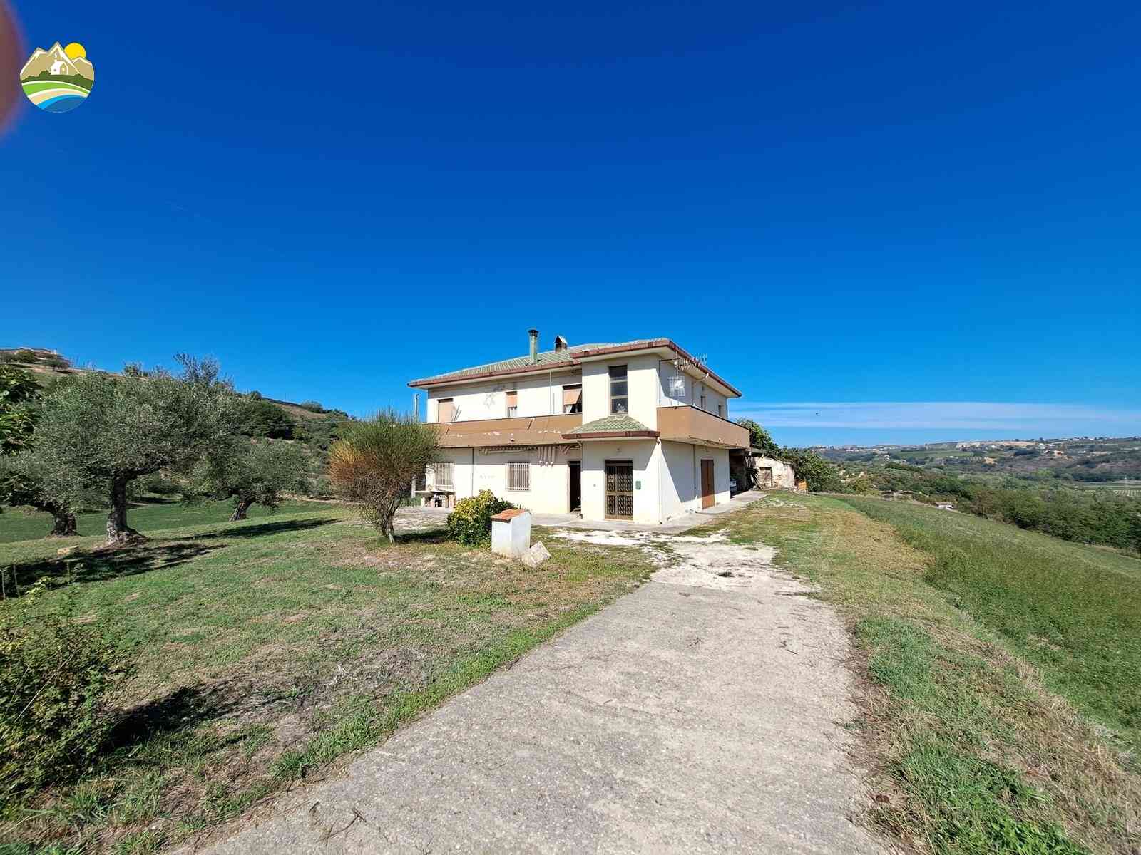 Country Houses Country Houses for sale Picciano (PE), Casa Airone - Picciano - EUR 222.947 10