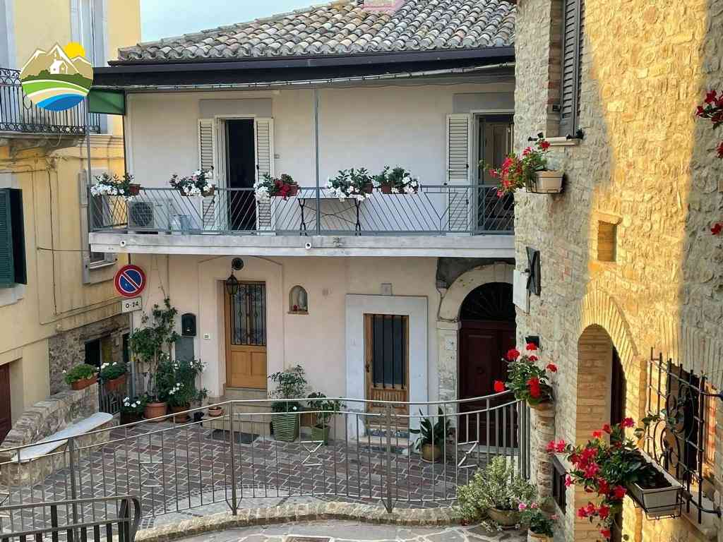 Townhouse Townhouse for sale Montefino (TE), Casa Giada - Montefino - EUR 99.082 10