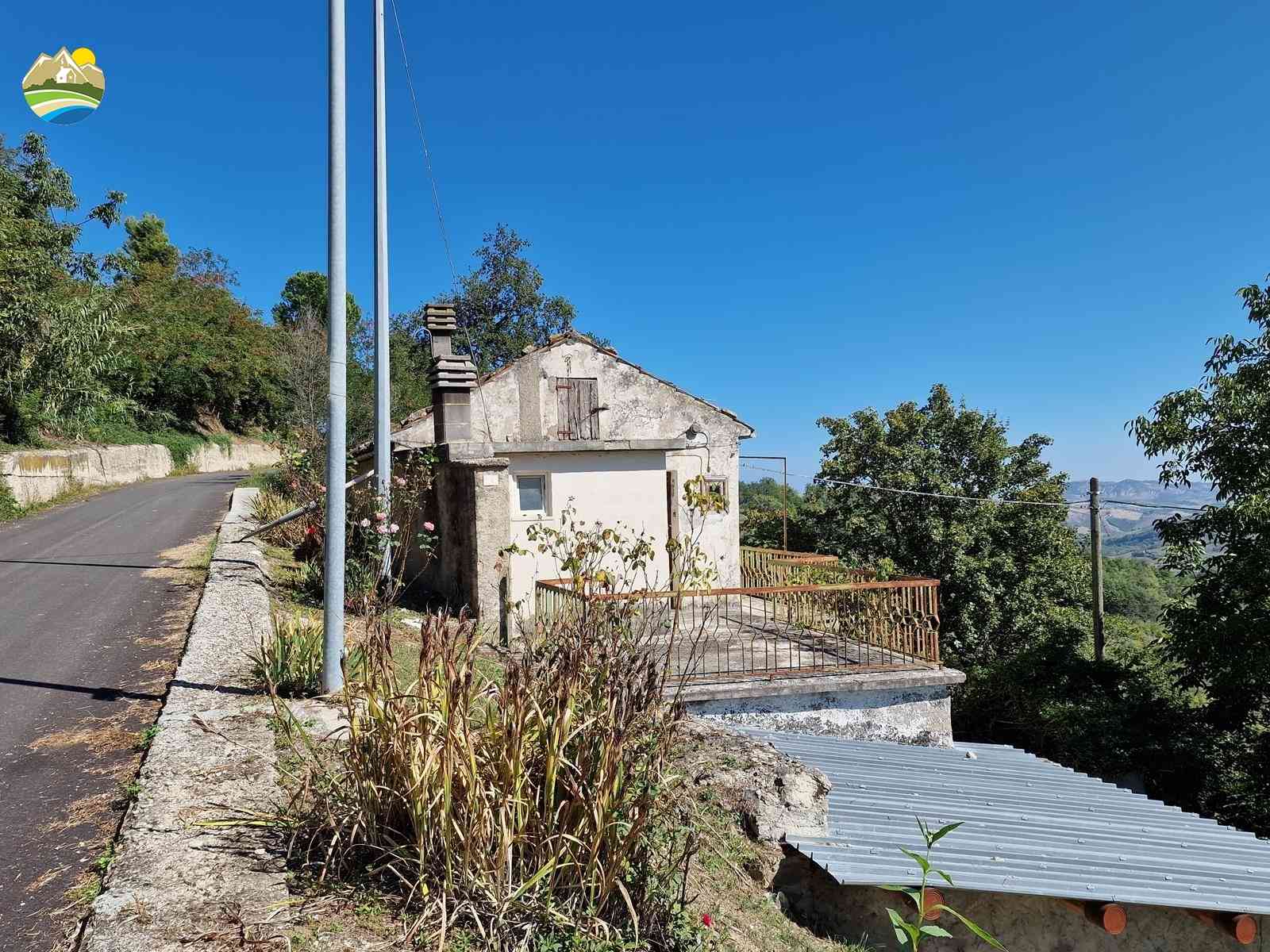 Country Houses Country Houses for sale Cermignano (TE), Casa del Poggio - Cermignano - EUR 26.074 780