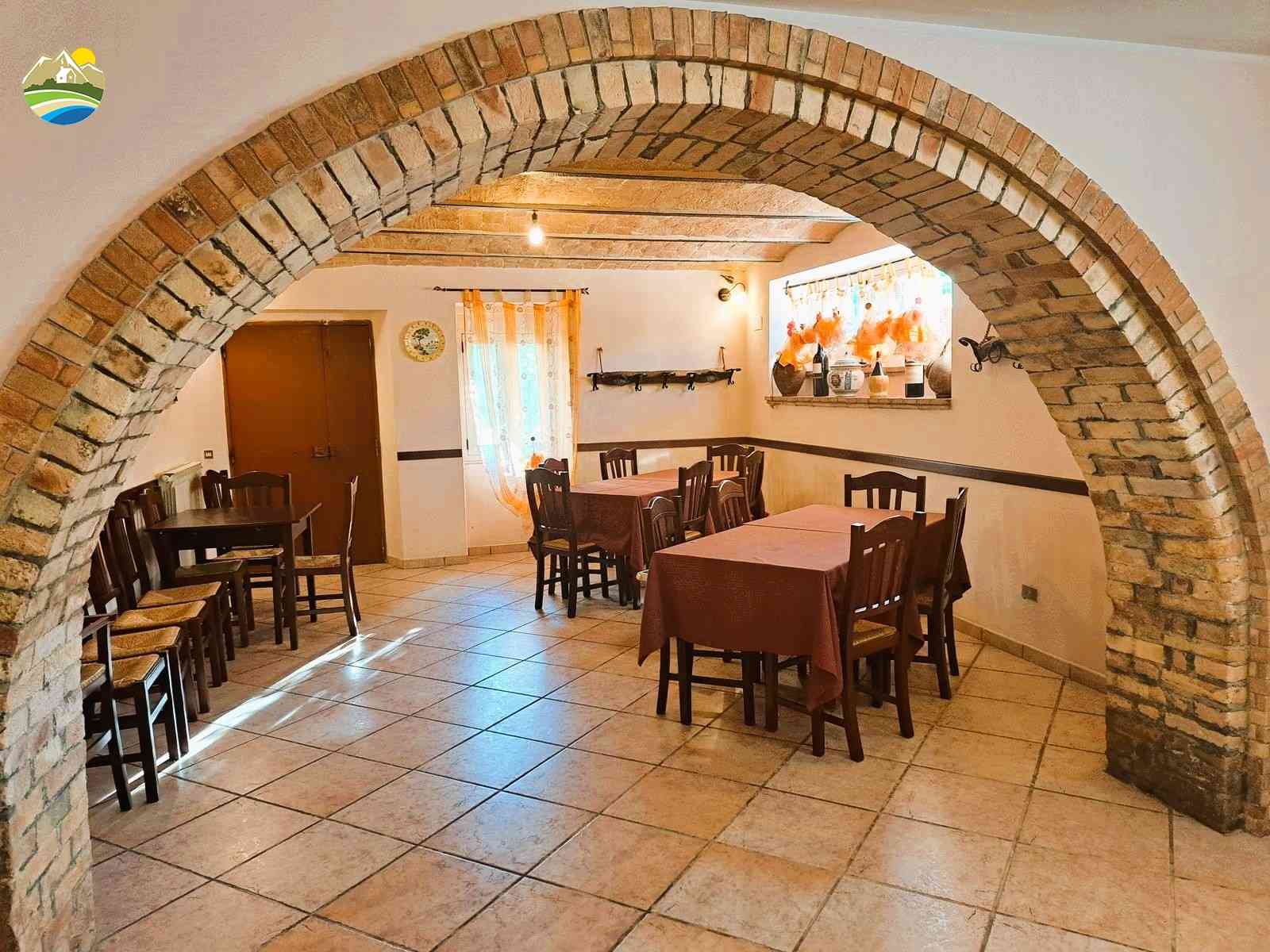 Country Houses Country Houses for sale Cellino Attanasio (TE), Casa La Taverna - Cellino Attanasio - EUR 375.204 880