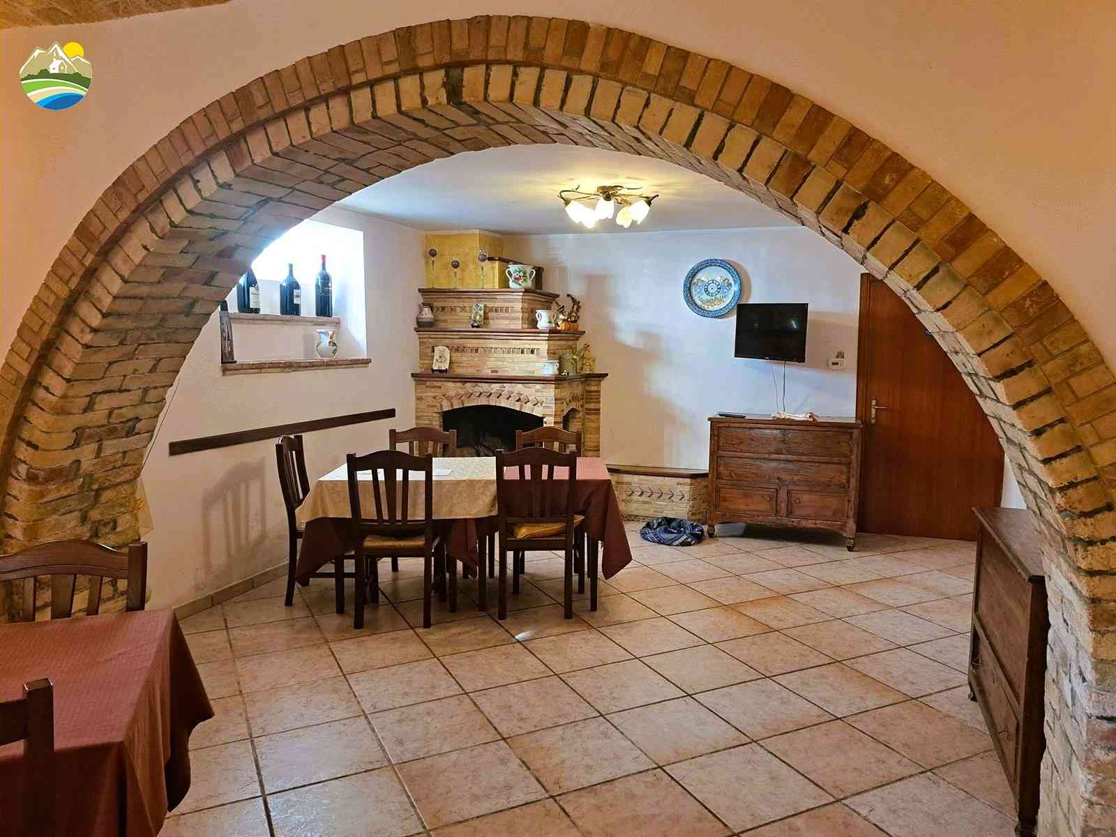 Country Houses Country Houses for sale Cellino Attanasio (TE), Casa La Taverna - Cellino Attanasio - EUR 375.204 930