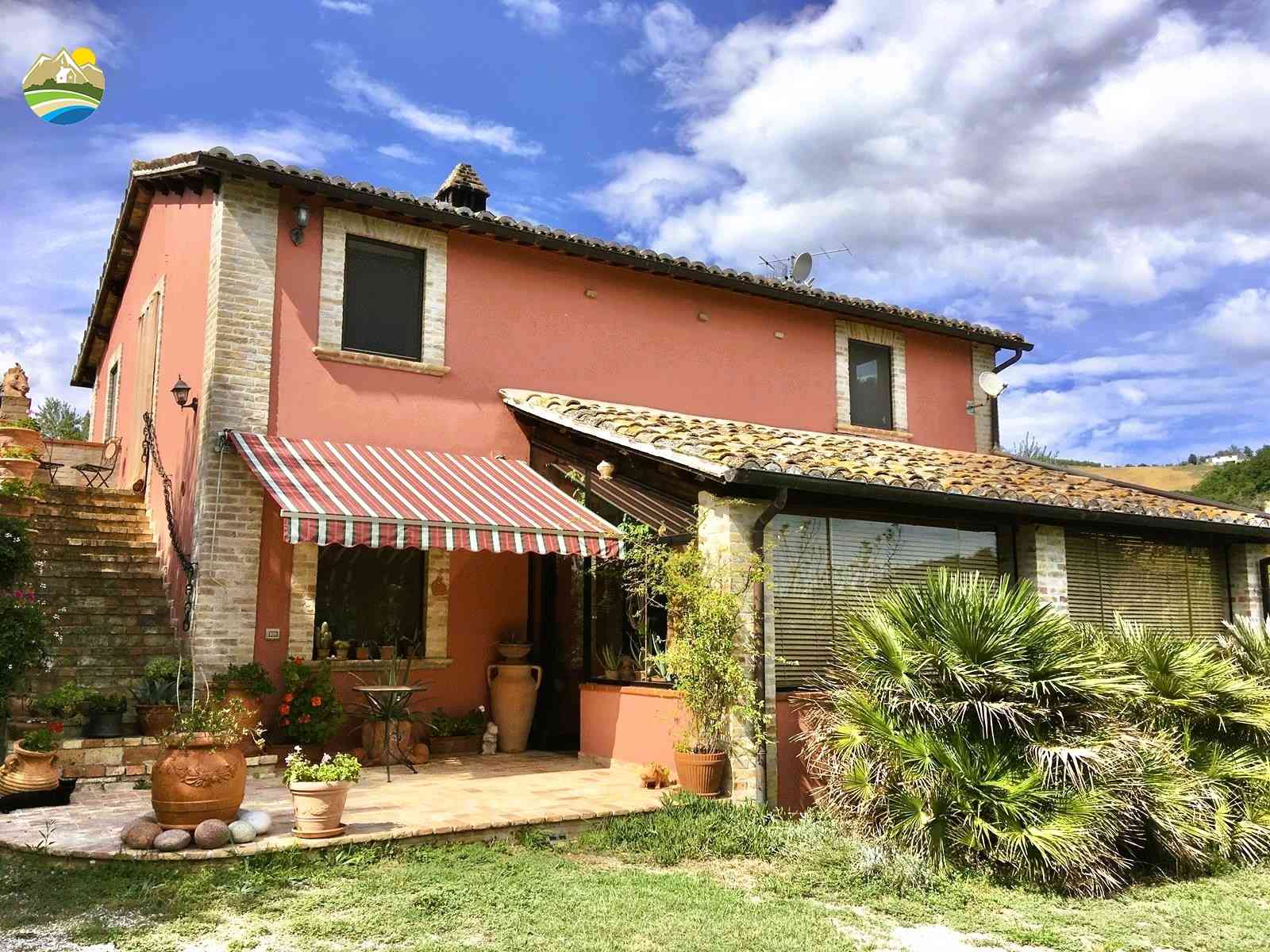 Country Houses Country Houses for sale Notaresco (TE), Casale delle Oche - Notaresco - EUR 396.955 10