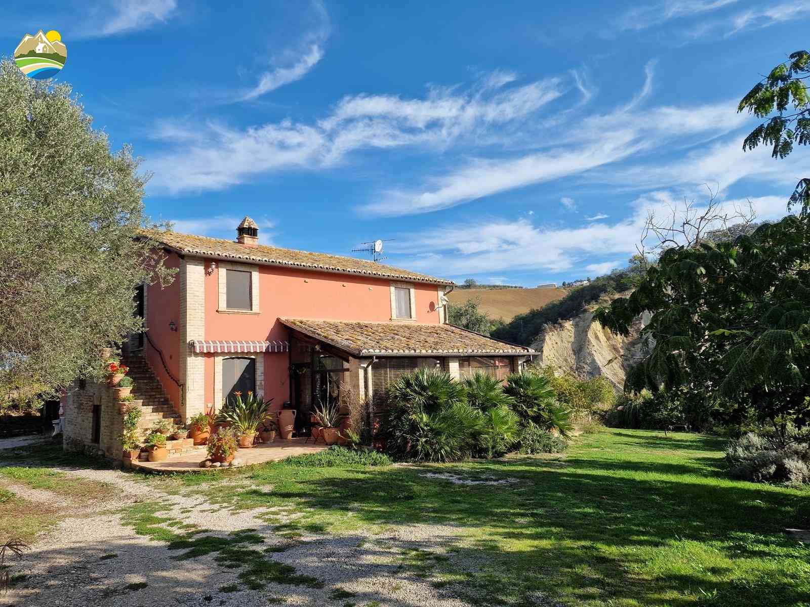 Country Houses Country Houses for sale Notaresco (TE), Casale delle Oche - Notaresco - EUR 396.955 790