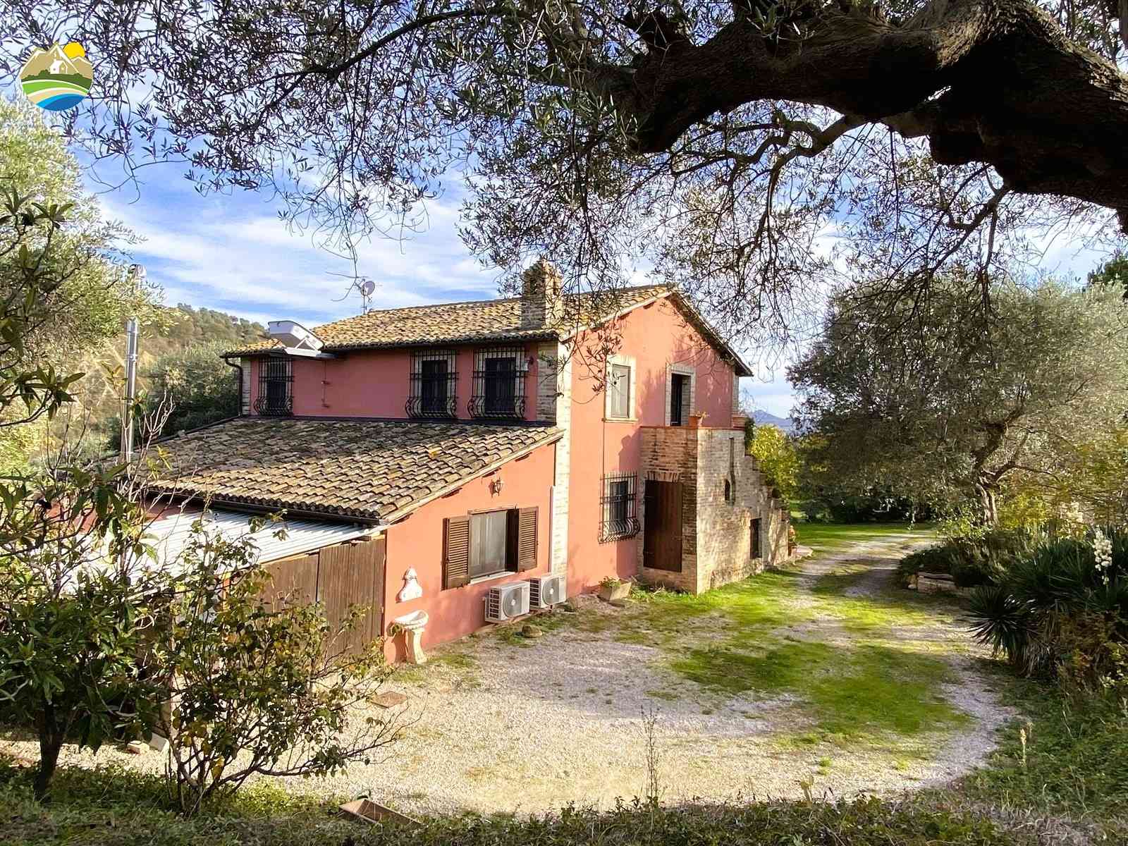 Country Houses Country Houses for sale Notaresco (TE), Casale delle Oche - Notaresco - EUR 396.955 830