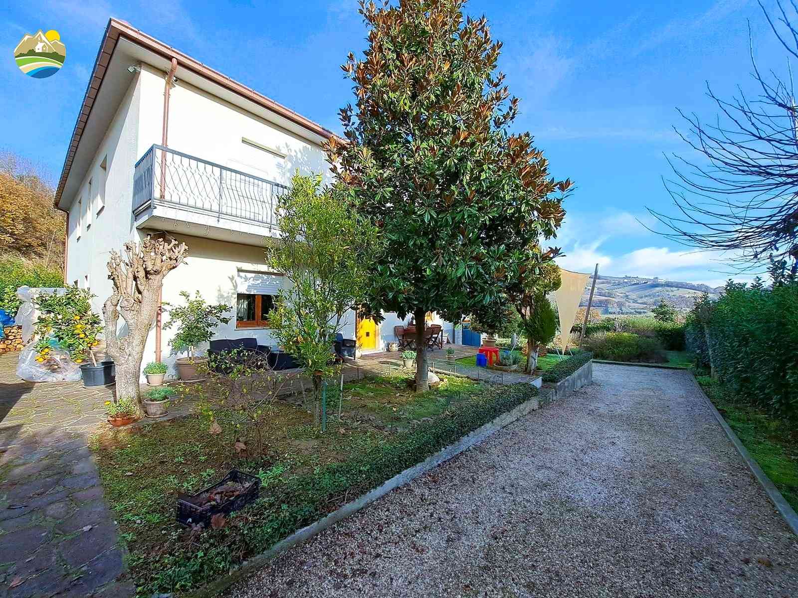 Villa Villa for sale Castiglione Messer Raimondo (TE), Villa Magnolia - Castiglione Messer Raimondo - EUR 282.762 780