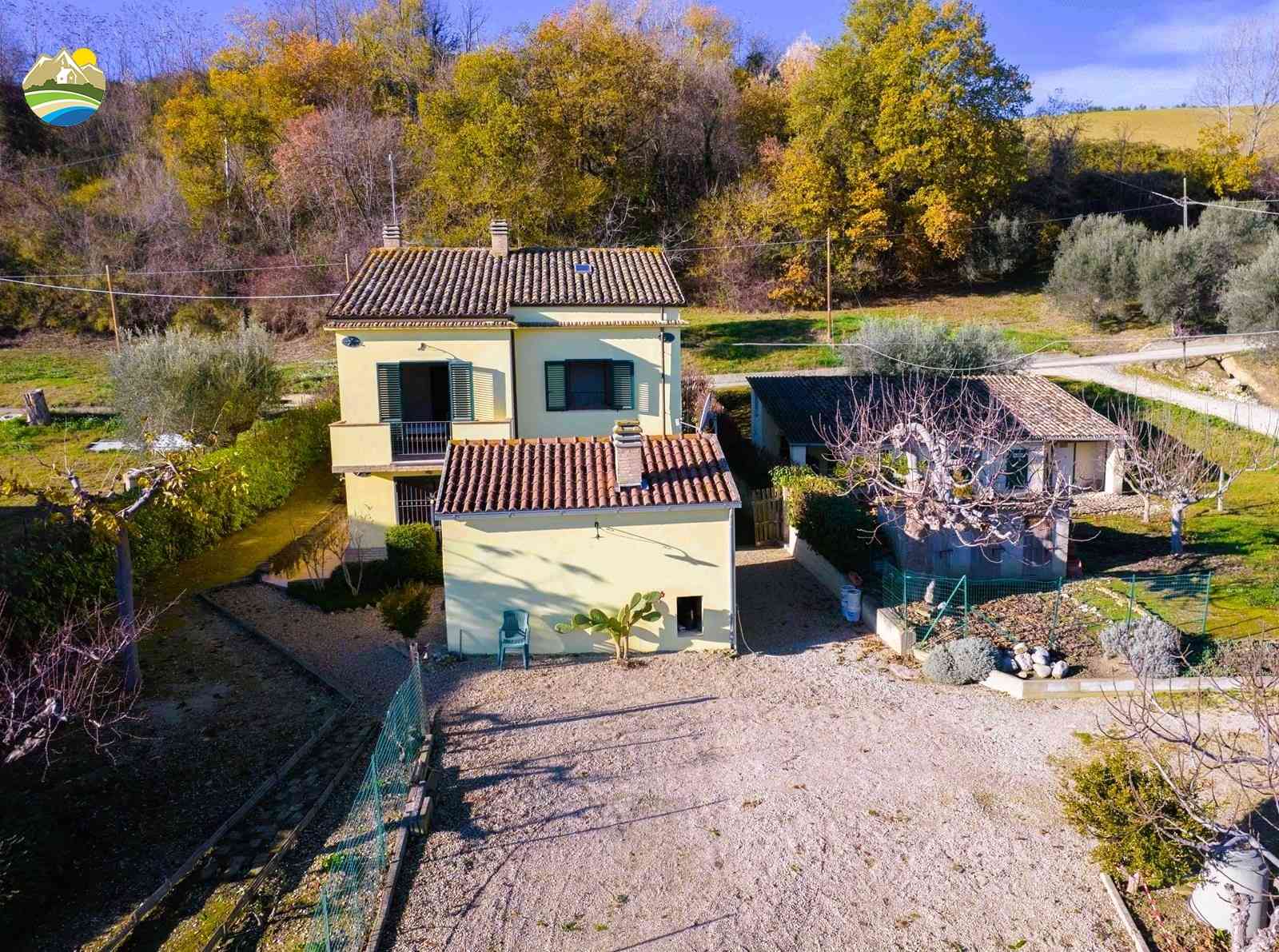 Country Houses Country Houses for sale Castilenti (TE), Casale Malvarosa - Castilenti - EUR 233.823 800