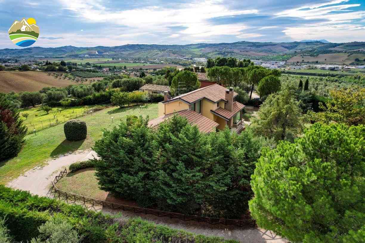 Villa Villa for sale Bellante (TE), Villa Raggio di Luna - Bellante - EUR 483.959 820